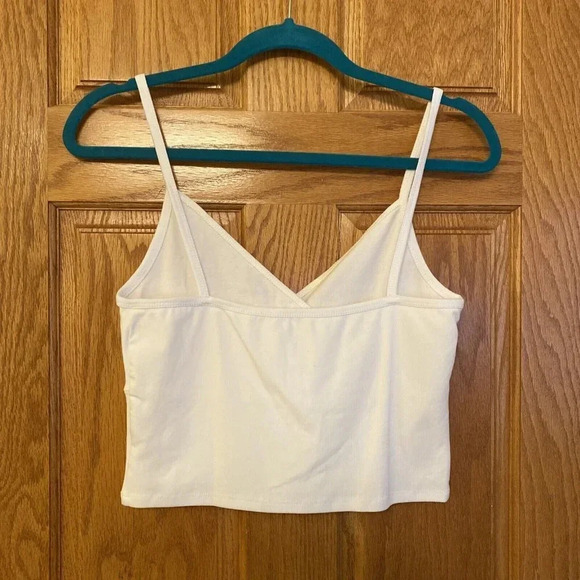 Shein White Fitted Stretch Sleeveless Everyday Tank Top Casual M Basic - Picture 2 of 5